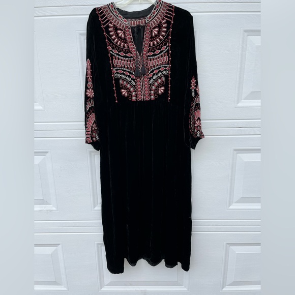 Johnny Was Velvet Embroidered Midi 2X - Picture 2 of 10